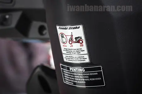 Honda Vario 110 FI (15)