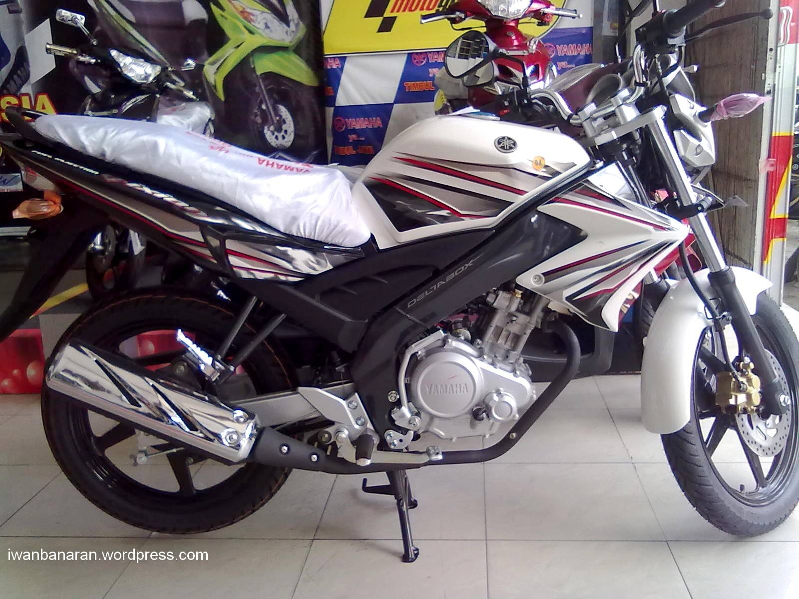 Download Koleksi Modifikasi Motor New Vixion Putih Abu Abu Terbaru