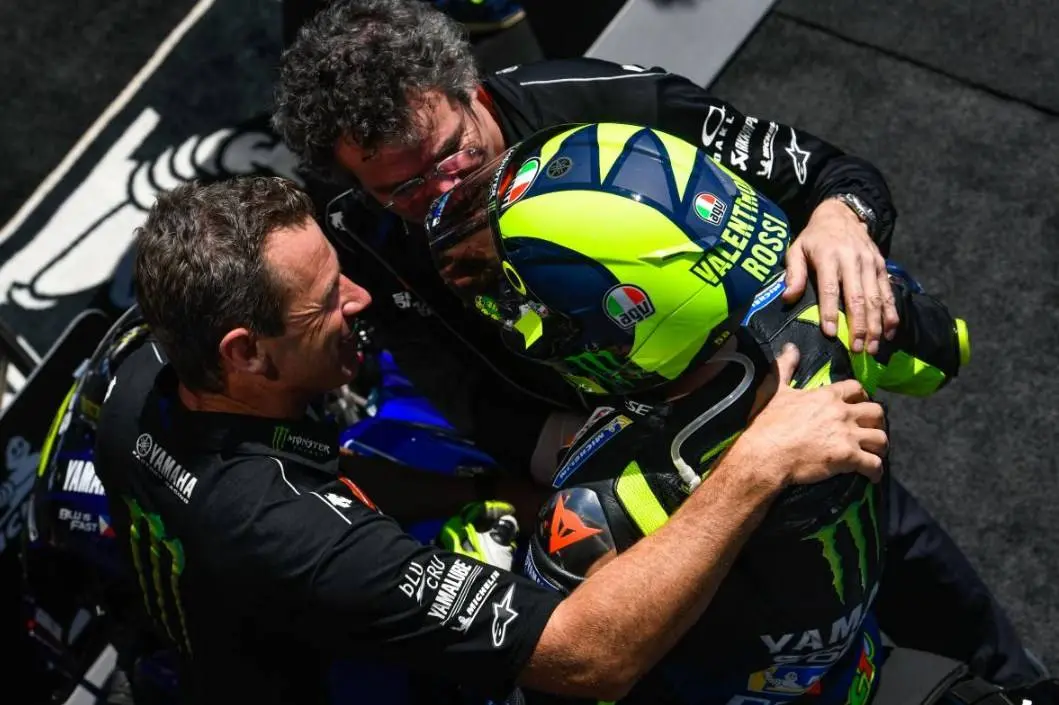 ” Motor Yamaha lebih manusiawi ketimbang Honda — ” seru Lin Jarvin