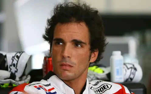 toni-elias Berikut komentar para pembalap Motogp tentang tragedy Tomizawa….