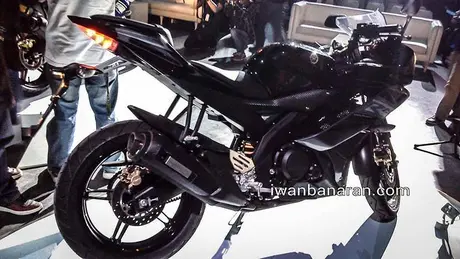 R15