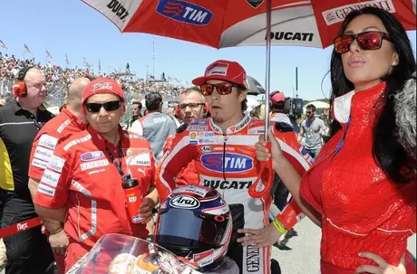 Inikah yang membuat Rossi kalah dengan Stoner??…
