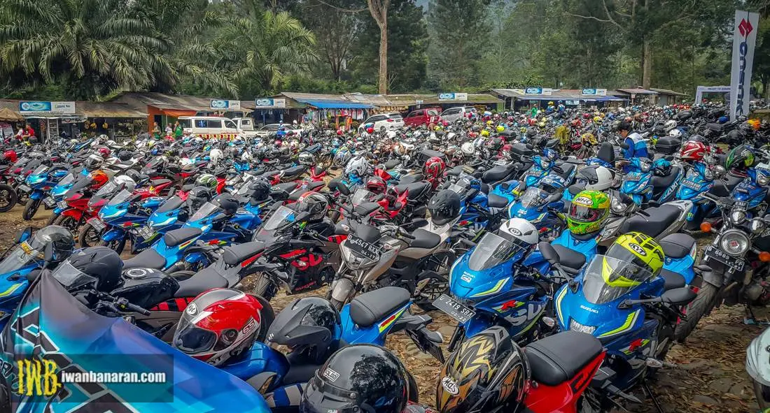 Suzuki bike Meet 2017… — GSX Club Indonesia terbentuk. Wah….ada RGR150 juga cak