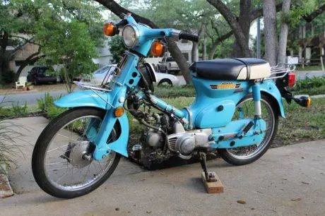 Honda c70