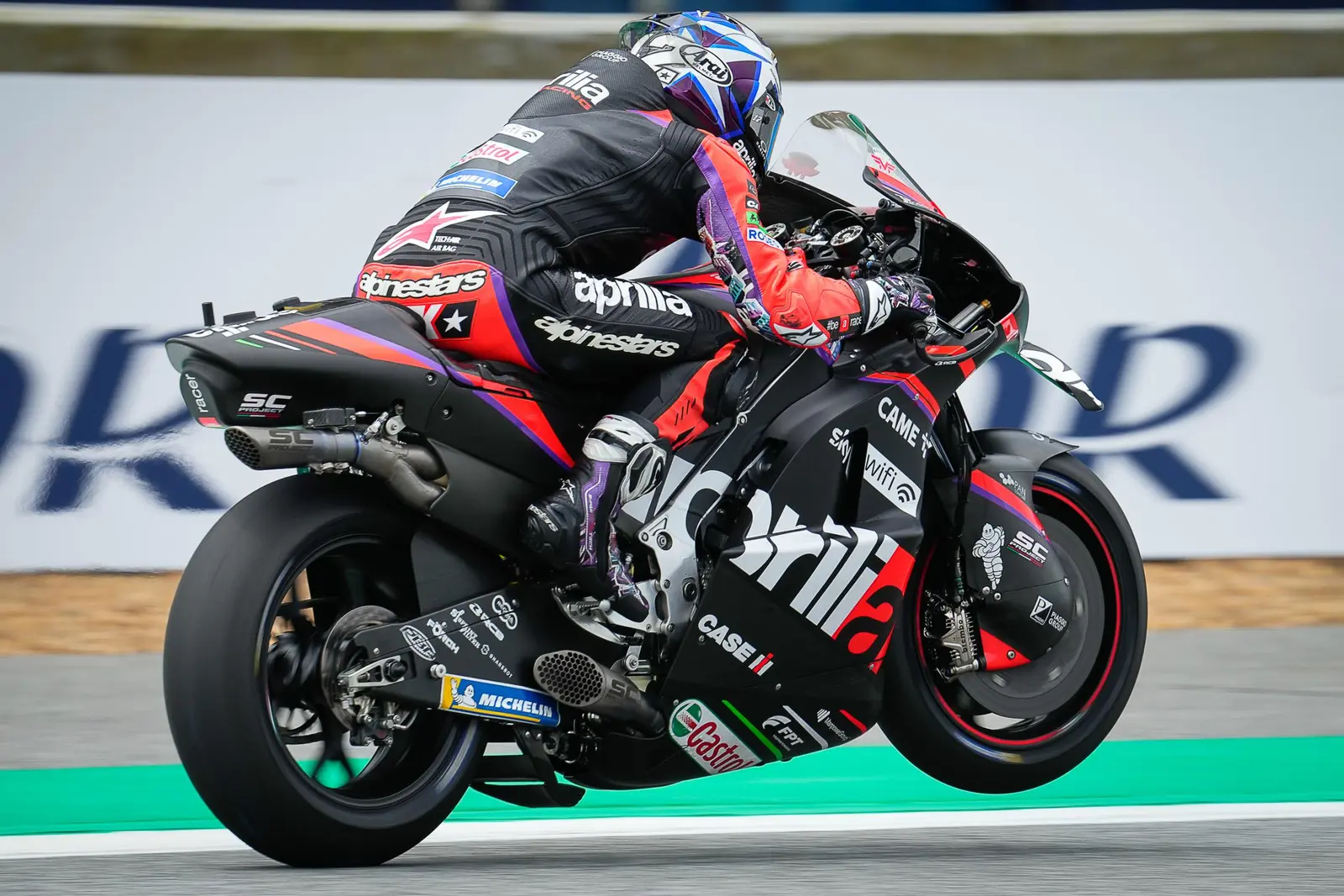 Motogp Valencia 2023 : Maverick Vinales sabet pole….Pecco kedua, Martin ancurrr !!