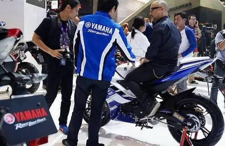R15