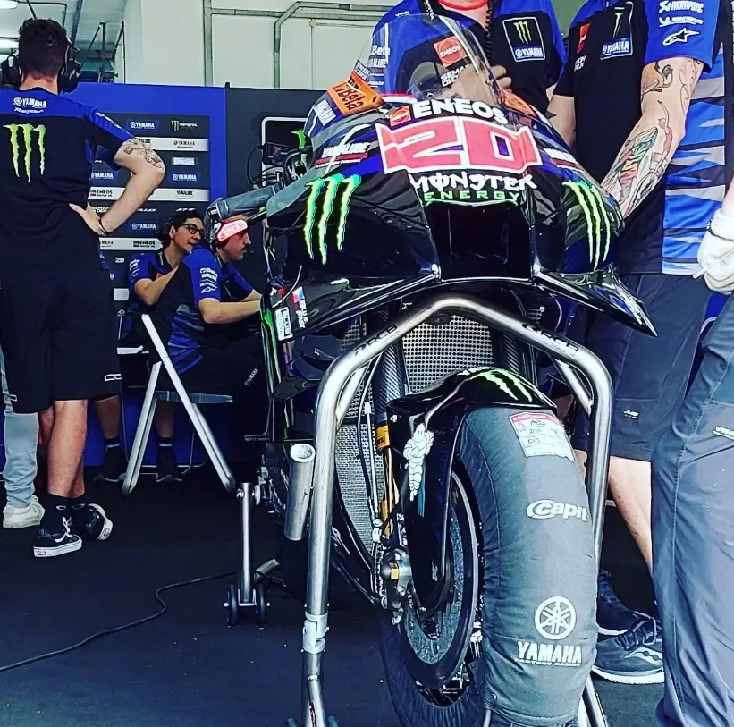 YZR-M1 Pasca Sepang : Mesin kencang ternyata bikin mumet Yamaha