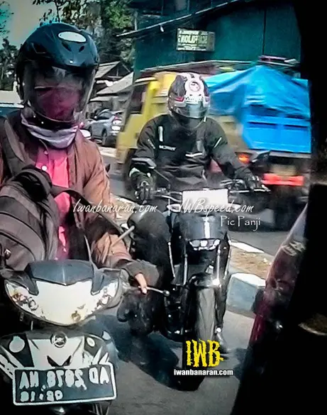 "Sosok motor Yamaha misterius kepergok didaerah BKT.."