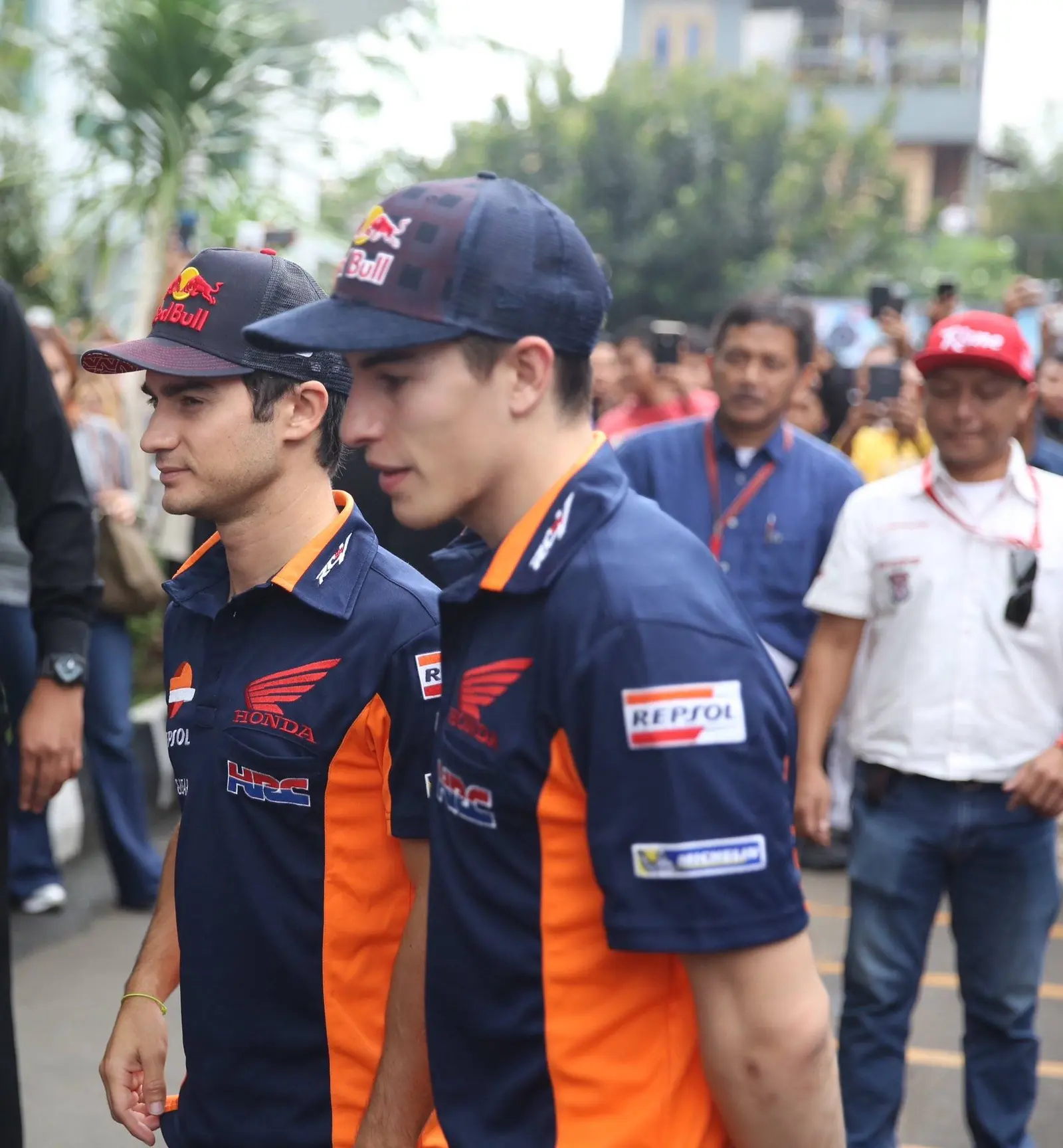 Marquez dan Pedrosa tiba di Jakarta… — tour dealer dan pabrik