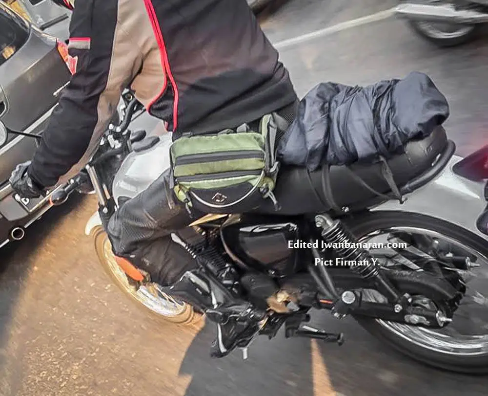 Spyshot Kawasaki W175