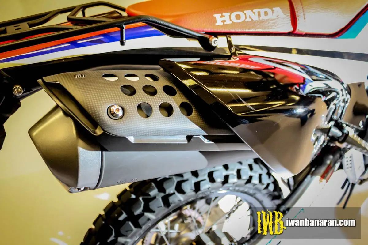 Mega gallery Honda new CRF250 Rally….USD Showa 43mm, kokoh tenan