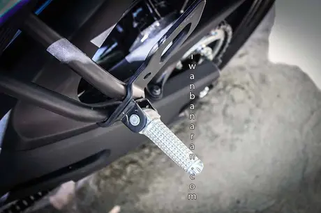 Yamaha YZF_R15 (24)