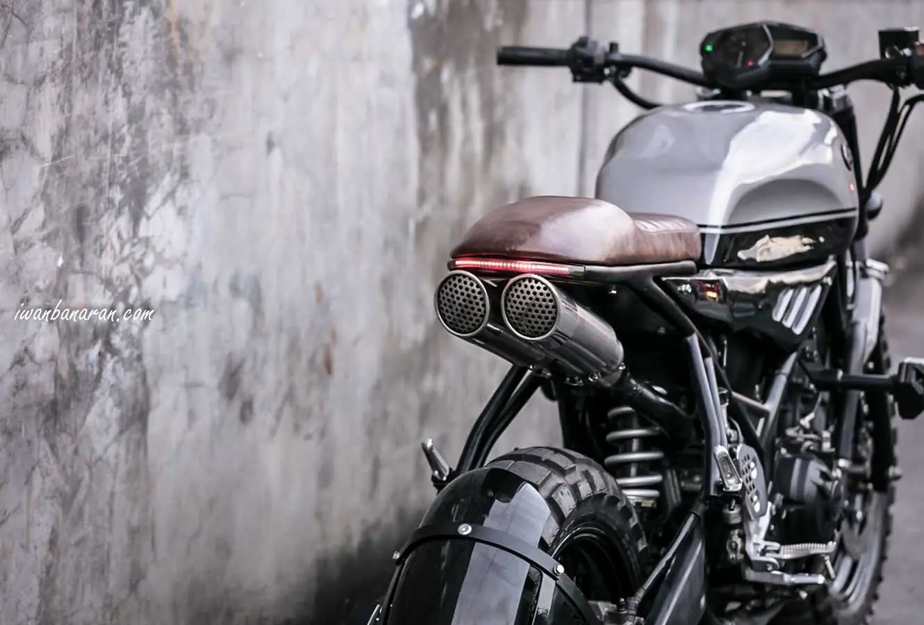 Modifikasi : Yamaha new XSR-250 ? bukan, ini adalah Yamaha YZF R25
