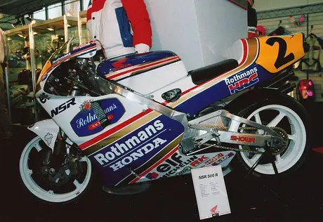 Sliding ala NSR500. Brutallll!…
