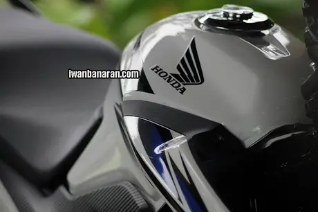 CB150
