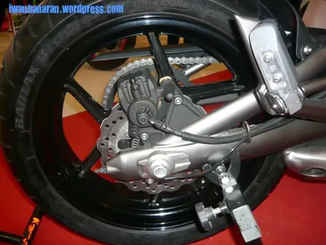 P1100050 Kawasaki ER6…ini motor baru sadis beneran