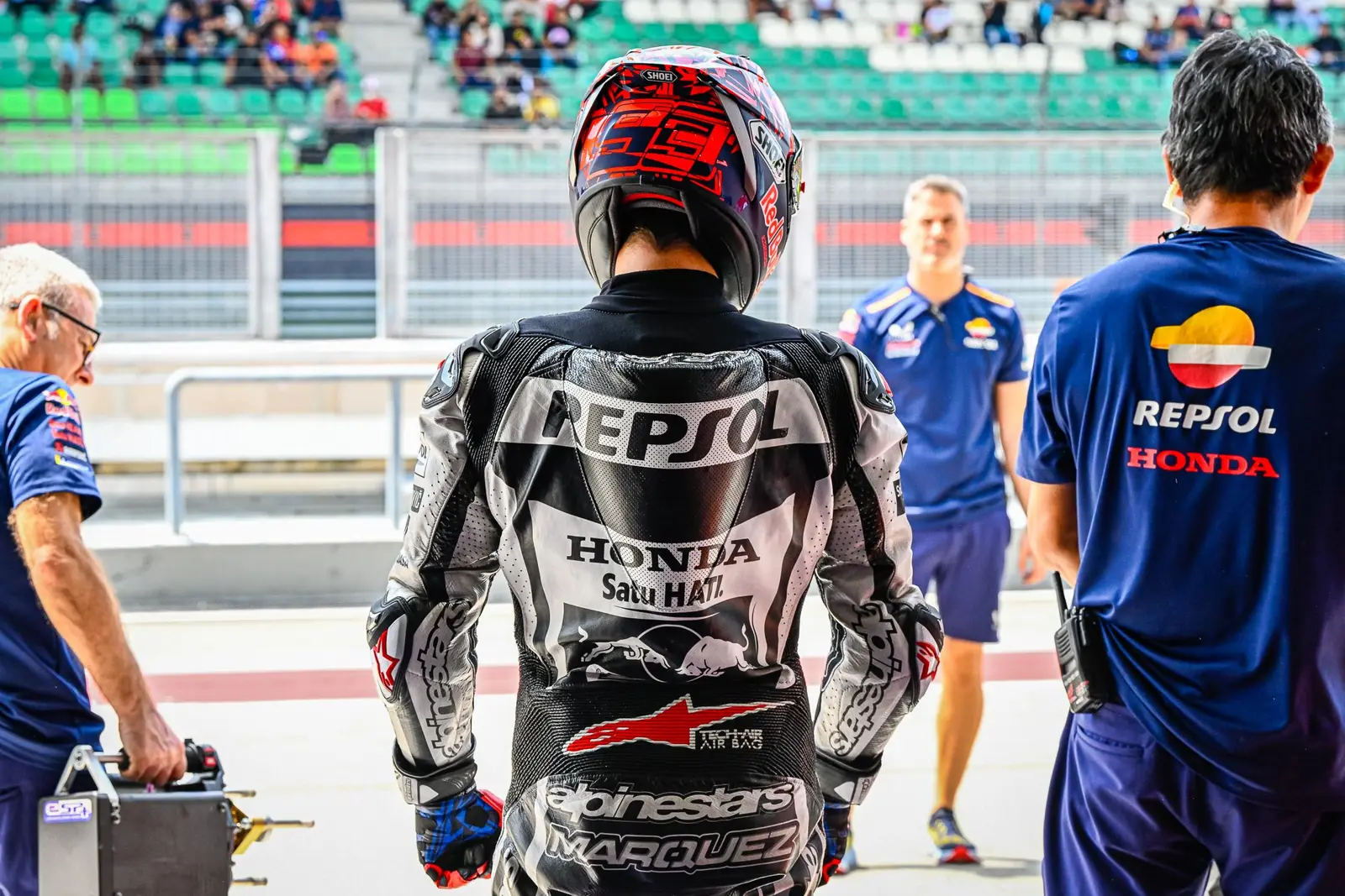 Ancaman Marc Marquez ke Honda makin nyata, Red Bull tawarkan pindah KTM ??