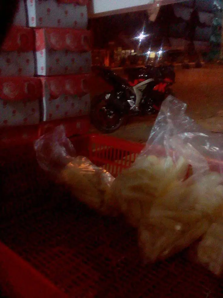 Pecinta Yamaha-pun kesengsem sama Suzuki GSX-R150……byuhh