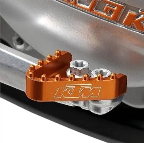 Byuh…ngiler lihat part accesories KTM!…