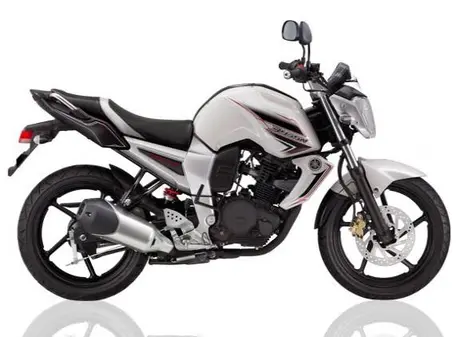 Yamaha belum perlu mengeluarkan senjata baru untuk menghadapi sasis teralis??… —