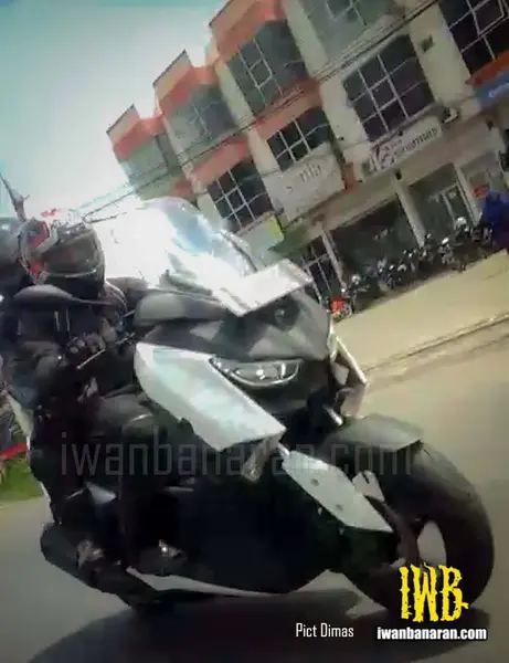 spyshot-yamaha-x-max-iwanbanaran-2