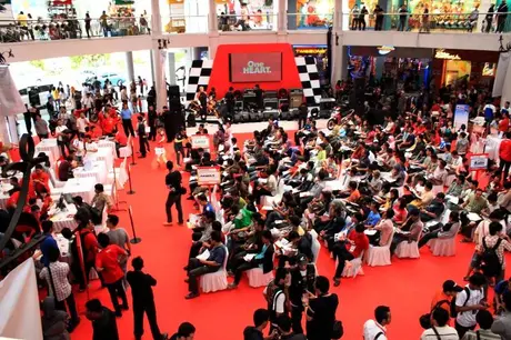 Honda-Blade-VIP-4 Beli new Honda Blade dapat gratis BBM 1 tahun??? byuh…enak tenan