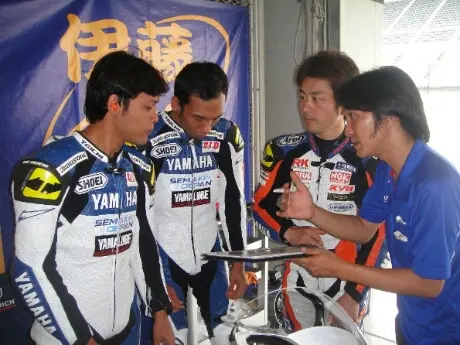 Sudarmono dan Sigit PD dalam persiapan menghadapi Suzuka 4 Hours Endurance Race.jpg image