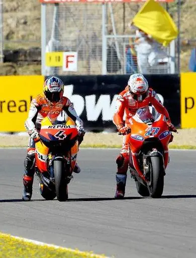 n509194_edwards.dovi.stoner.slideshow Stoner akan hengkang ke Repsol Honda tahun depan — ???