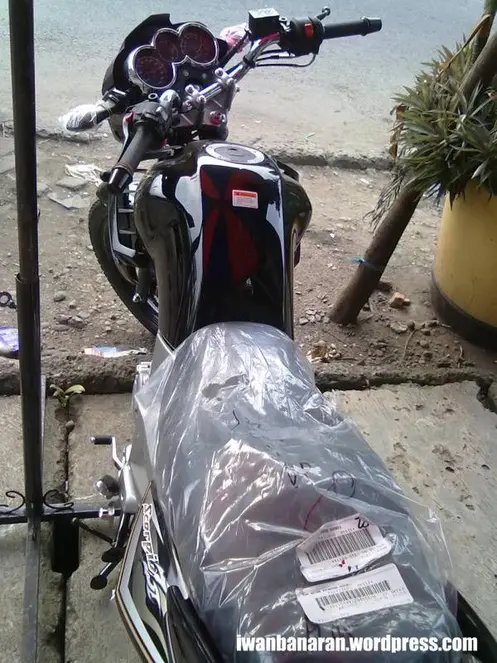 Anjritttt New Yamaha Scorpio 225 ternyata aslinya cakep juga…