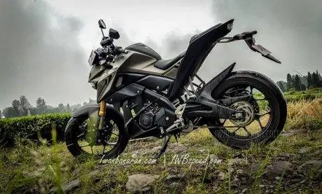yamaha Xabre150-iwb (9)