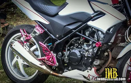 CB150