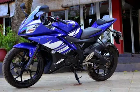 r15v203 Menyulap Yamaha R15 lawas menjadi versi 2. Wowww, keren euy…