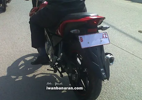 Updated foto Yamaha new Vixion… — hhhmm keren juga kalau kayak gini