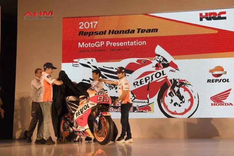 Dirilis di Indonesia, berikut foto high res Honda RC213V 2017… — Knalpot beda caakk