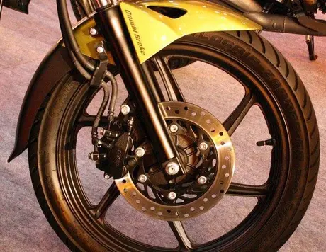 Honda-CB-Trigger-Wheels