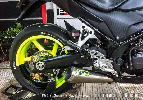Honda_CB150R_modifikasi (2)