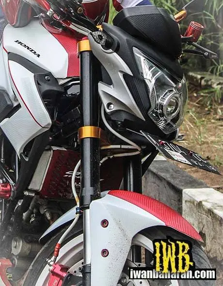 CB150