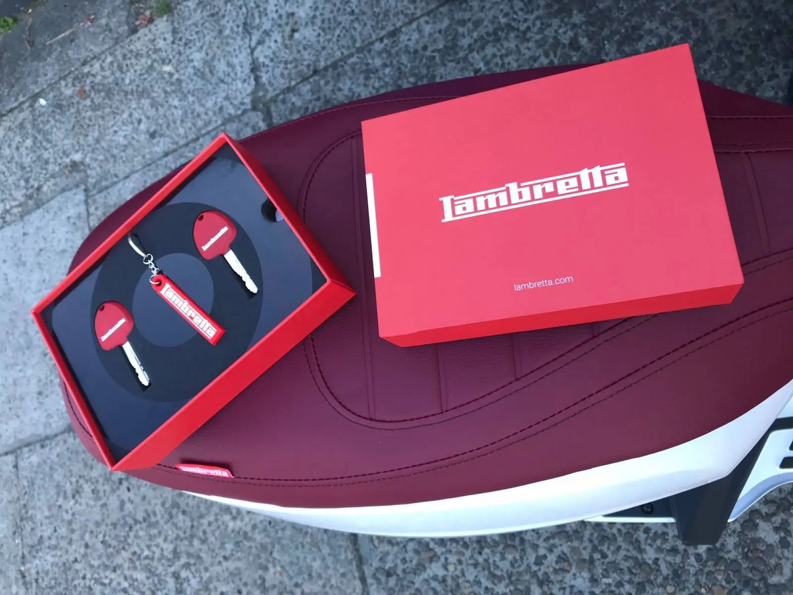 Pict Gallery : Terpesona merahnya Lambretta, finishing detilnya juozz