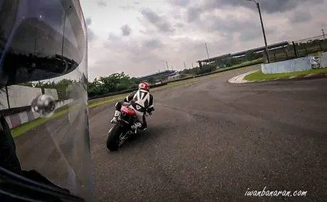 honda-rc213v-s-tes-sentul-5