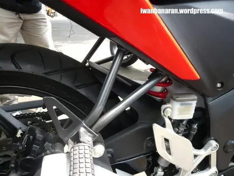 Kumpulan foto-foto CBR150r hasil jepretan diSentul….