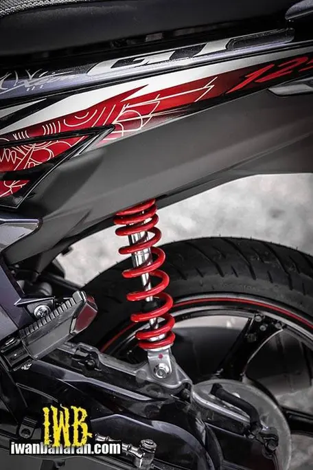 Yamaha_GT125_garuda_SE (1)