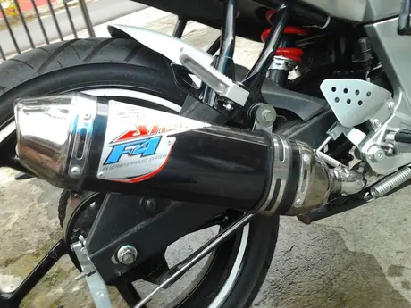 Modif minimalis Yamaha Byson. Semakin putih!…
