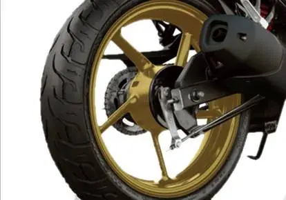 Busyettt….hitam emang garang!…….