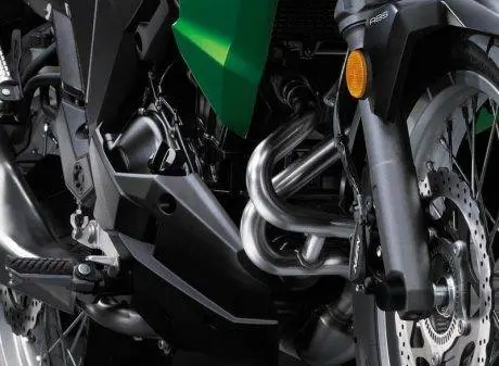110816-2017-kawasaki-versys-x-300-hi_17kle300c_44sgn1srf00d_c-2