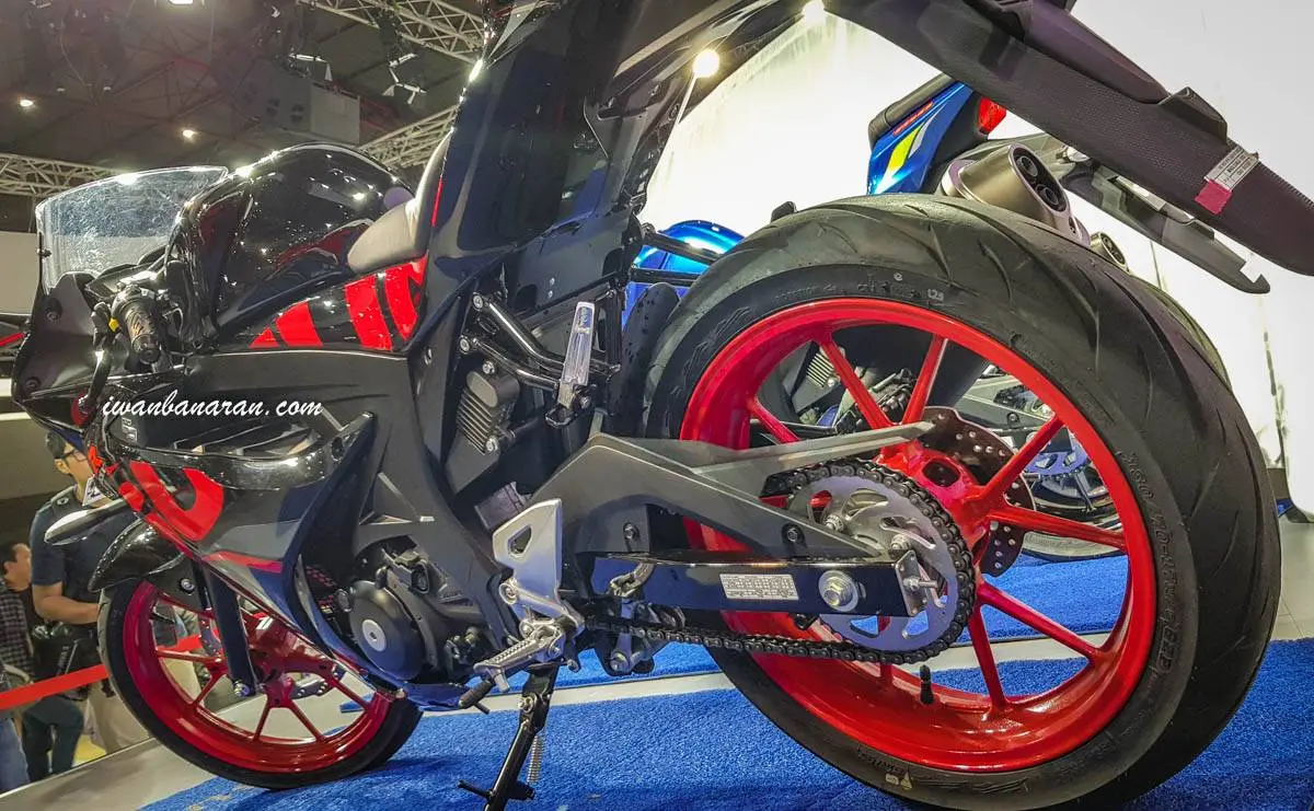 Mega gallery Suzuki new GSX-R150 warna 2018, warna putih hilang
