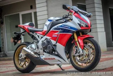 honda CBR1000RR