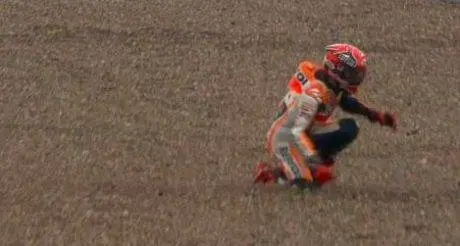 marc silverstone crash (3)