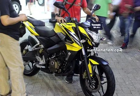 Pulsar 200NS Indonesia