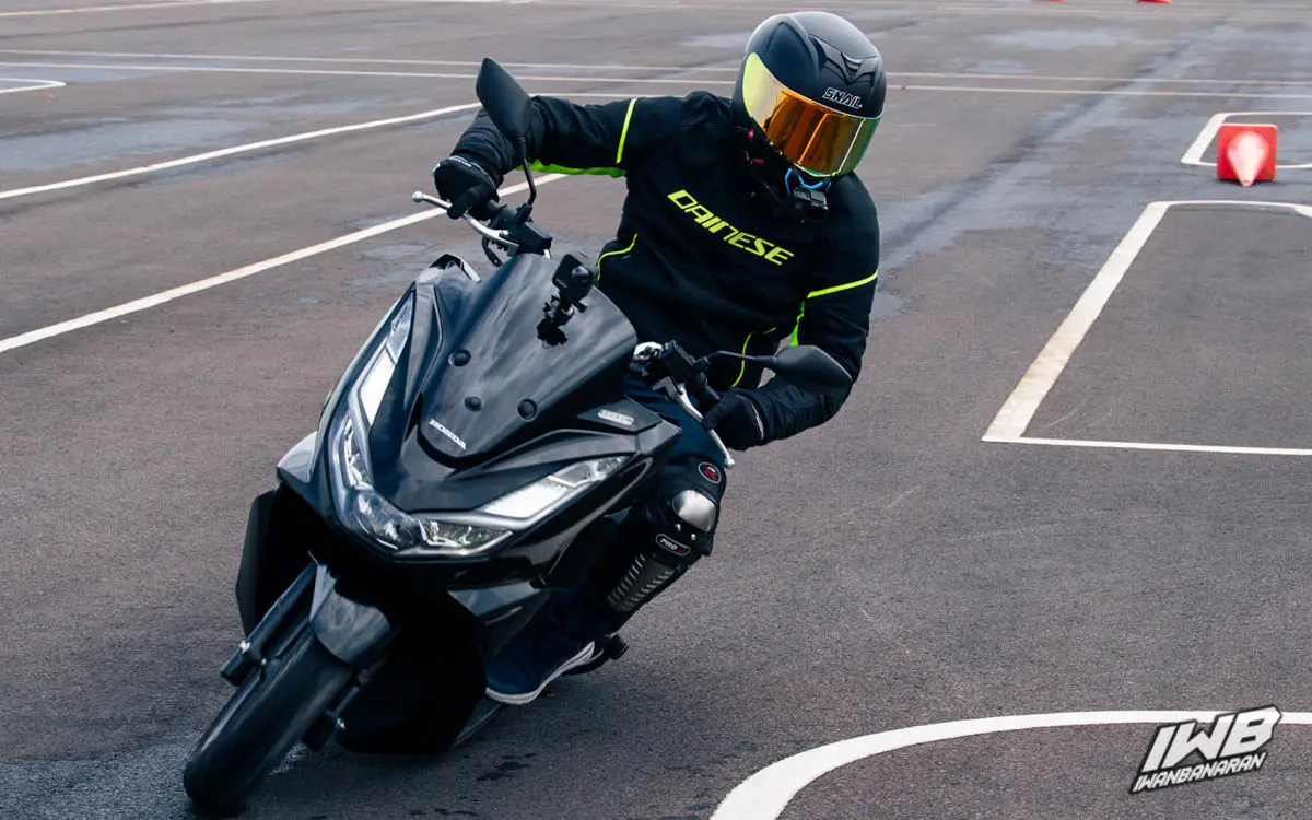 [Test Ride] Review New PCX-160 4 Katup, Honda emang ugal-ugalan cakkk !!!