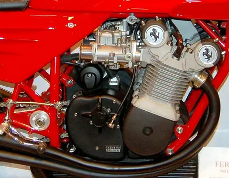 Hahhh… — Ferrari buat motor??